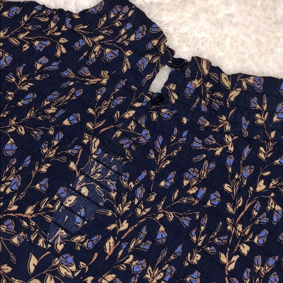 Finn & Grace Blouse - Picture 5 of 5